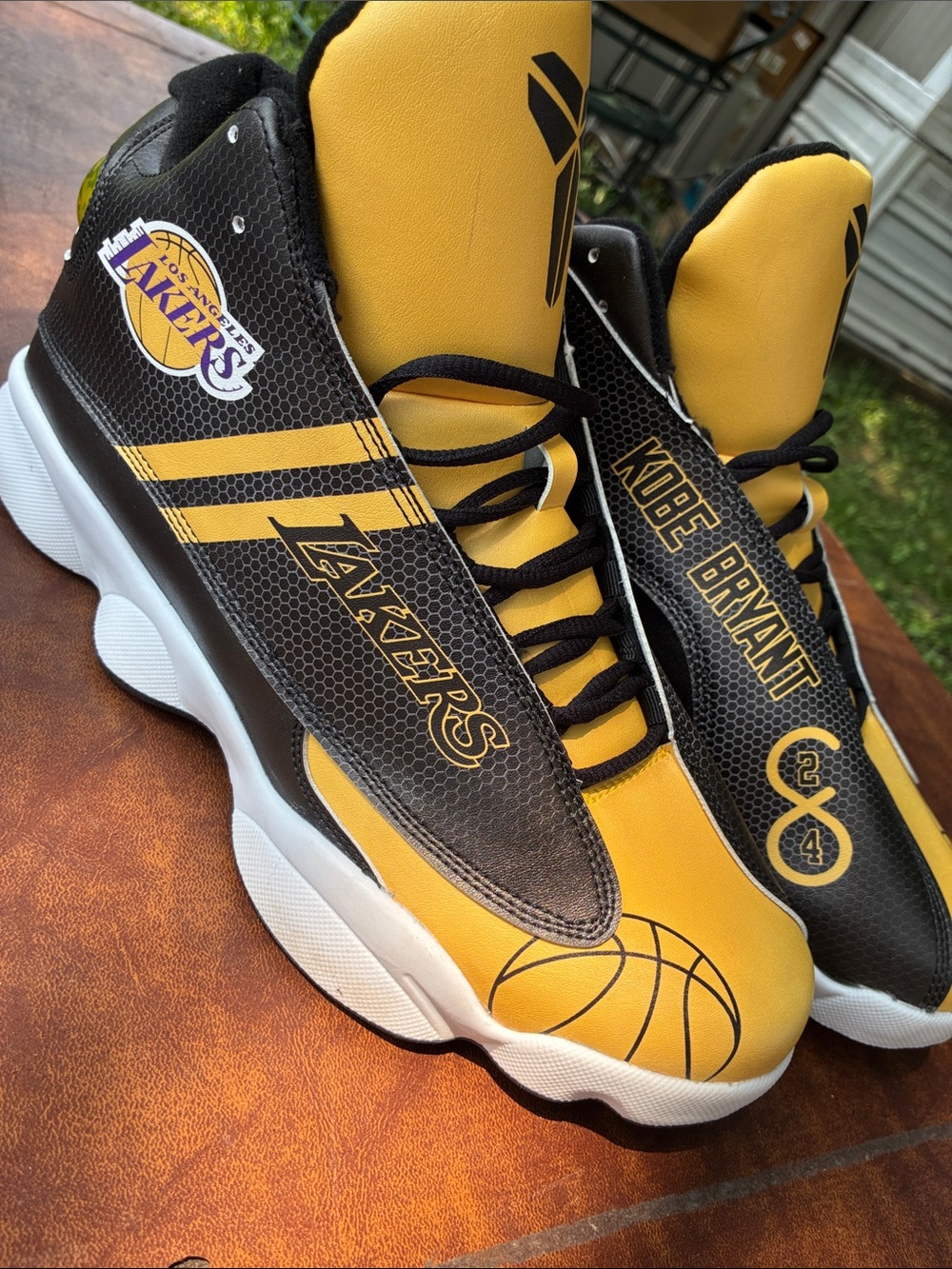 Los Angeles Lakers Black & Gold Basketball Shoes